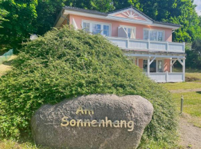 Ferienwohnung in ruhiger Lage, mit Meerblick - Villa am Sonnenhang FeWo 01 in Göhren